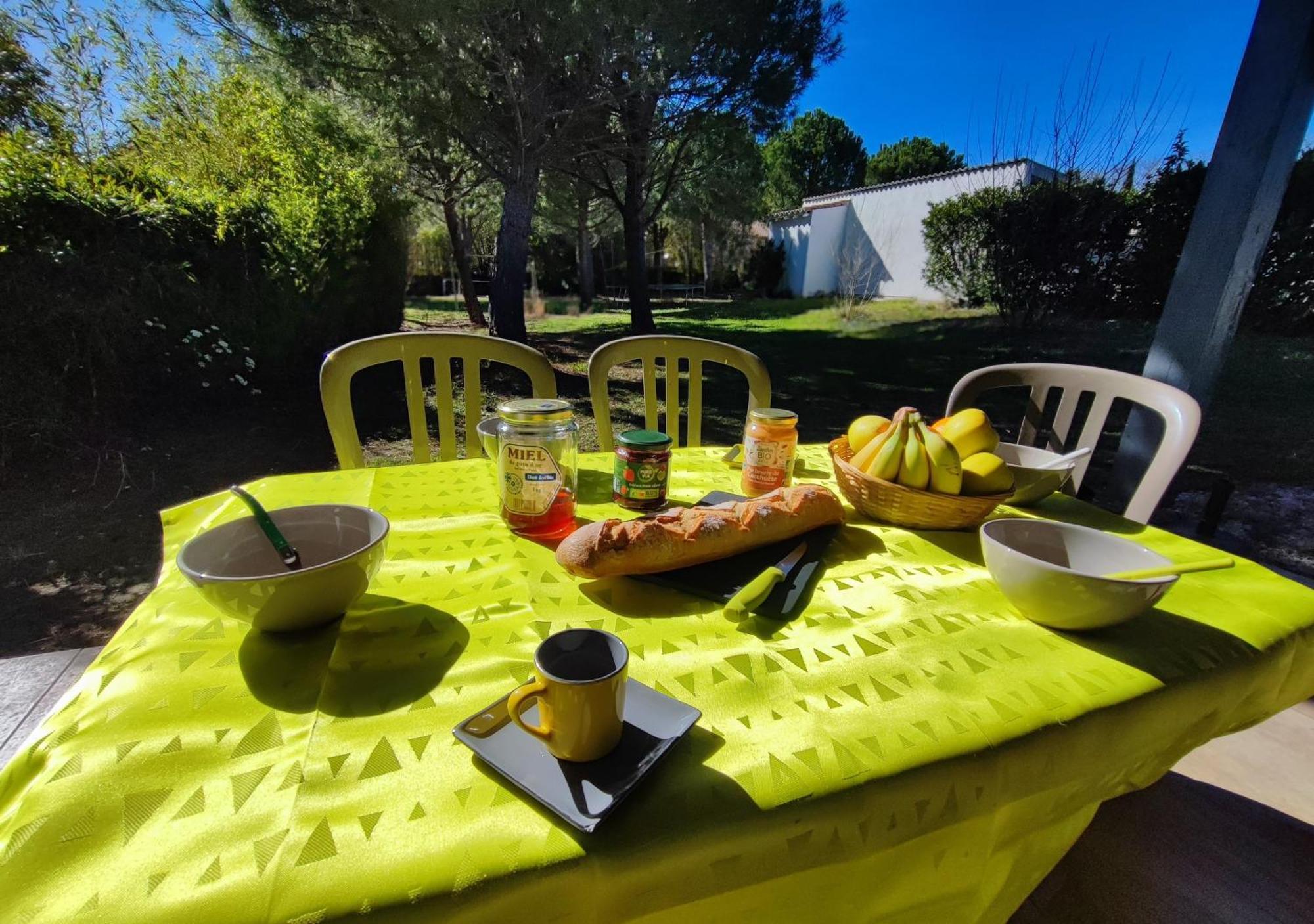 Les Gites De Ginestas Esterno foto