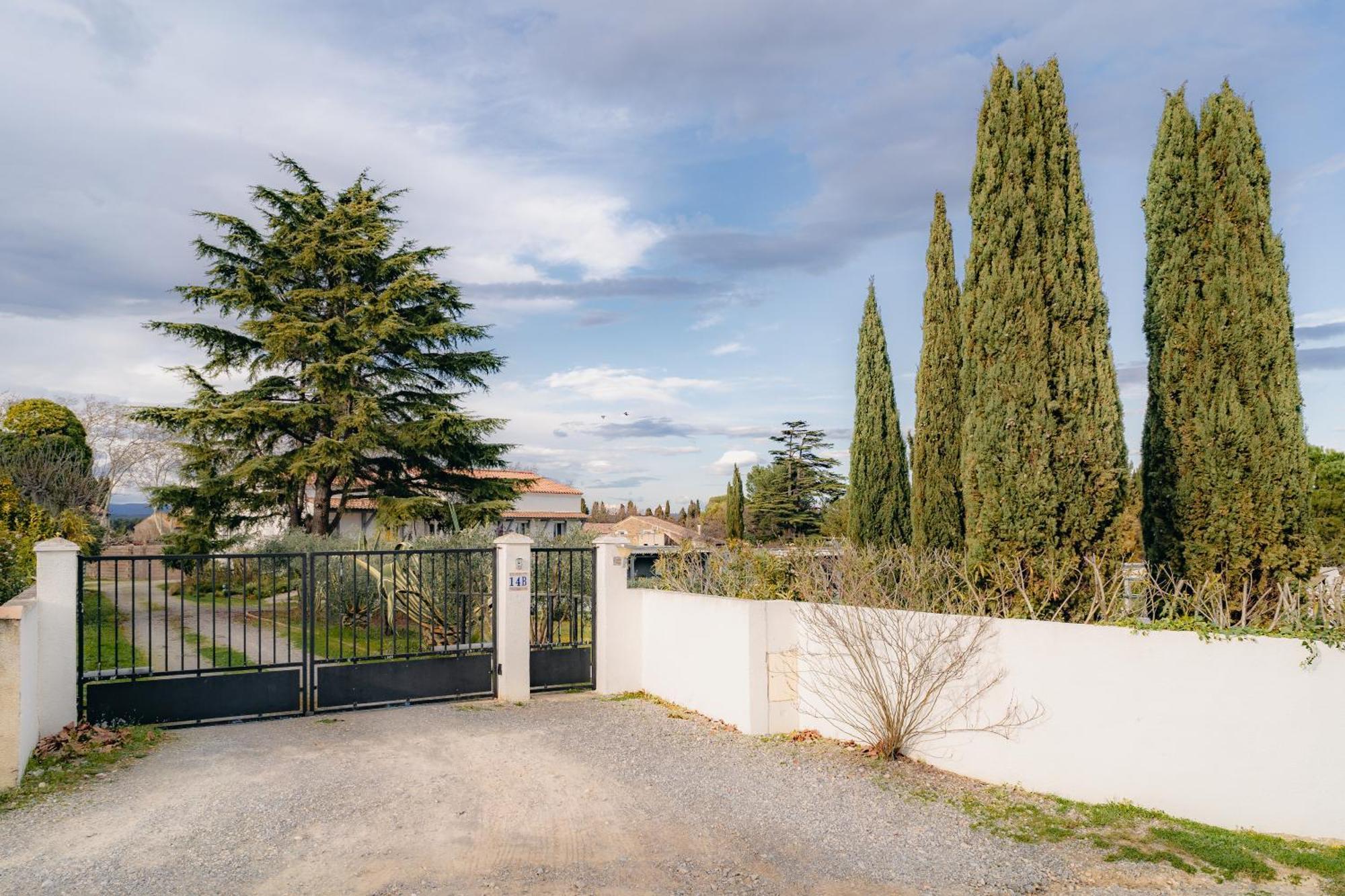 Les Gites De Ginestas Esterno foto